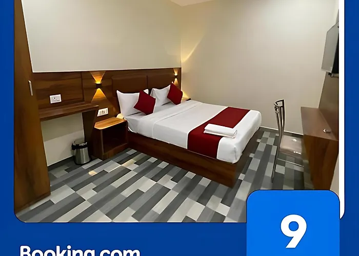 Glitz Hotels Golden Sands - Nr Asalpha Metro Station Mumbai